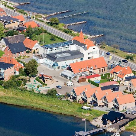 6 Person Holiday Home On A Holiday Park In Hejls Buitenkant foto